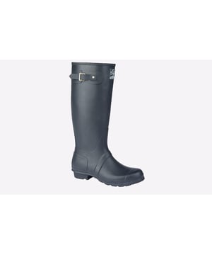 Don't let the weather ruin your day, these Woodland Hobart Navy Rubber wellingtons are designed to keep feet arm and dry so whether wearing for work or play, you can focus on the task at hand.
- Synthetic rubber upper
- Buckle detailing
- Rubber outsole for traction