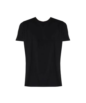 Color uniforme
Camiseta con costuras
Corte más largo
Fabricado en Italia