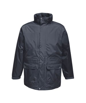 100% Polyester. Waterdichte Hydrafort peached Polyester stof. Winddichte stof. Thermoguard isolatie. Getapete naden. Verborgen kap met versteller. 2 onderste zakken met rits voor handwarmers. Mobiele-telefoonzakje. Verstelbare manchetten. Binnenste veiligheidszak en borstzak met rits. Verborgen ritssluiting in de voering voor toegang tot het borduurwerk. Waterdichte Hydrafort Peached Polyester. S (38: Om te passen (ins)). M (40: Om te passen (ins)). L (42: Om te passen (ins)). XL (44: Om te passen (ins)). 2XL (47: Te passen (ins)). 3XL (50: Te passen (ins)).