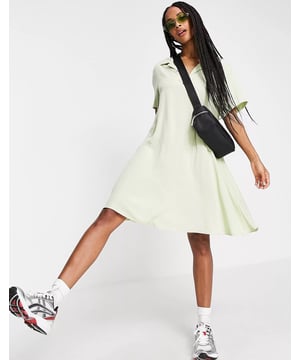 Revere collar
Short sleeves
Regular fit
Main: 100% Lyocell