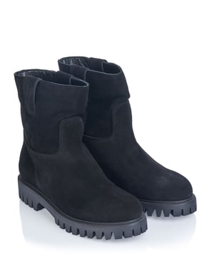 100% kalfsleer; Pollini-laarzen; Model: SA21113H00TL0 000; Zacht leer; ronde dop; Antislip rubberen zool; Pollini-logodetails