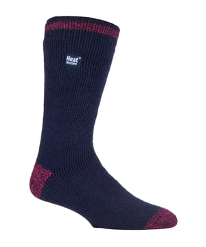 Halten Sie Ihre Füße an den kältesten Tagen warm und ziehen Sie dieses Paar Heat Holders für Männer an, die ultimative Thermosocke! Dick, klobig und mit einer massiven Tog-Einstufung von 2,34 sind die Heat Holders aus einem speziell entwickelten schweren Massengarn hergestellt, das extreme thermische Eigenschaften hat. Mit ihrer langflorigen Polsterung tragen diese Thermosocken dazu bei, dass sich Ihre Füße rundum wohlfühlen und unterstützt werden. Die Innenseite jeder Socke wurde intensiv gebürstet, was sich nicht nur sensationell weich anfühlt, sondern auch die warme Luft nahe an der Haut einschließt und Ihre Füße länger warm hält. Von vielen kopiert. Gleichgestellt von keinem.