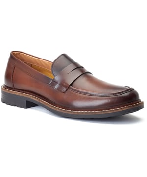 With its stylish profile and robust rubber tread, Ivey is the loafer for all seasons. Crafted from high quality leather uppers and boasting an Ortholite insole this penny loafer from Base London is just the ticket.
