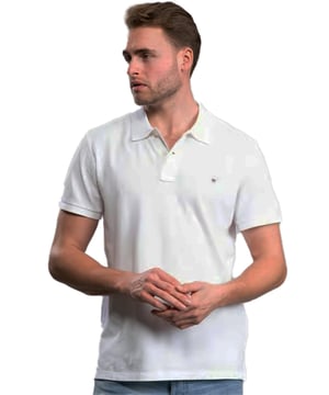 These Original Mens Designer Short Sleeve Gant Polos feature the brands Logo, a Contrasting Trim and a Button-Down Collared Neckline. Crafted With 100% Cotton, these Lightweight and breathable Regular Fit Polos are Suitable for Casual or Workwear.