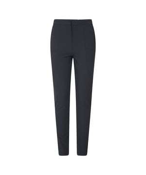 Stof: 4 Way Stretch. Voering: Polyester. Ontwerp: Logo. Stof Technologie: DWR Finish, Flexibel, Sneldrogend, Waterafstotend. Zakken: 2 Zijzakken, 2 Achterzakken. Geschikt voor: Slank.