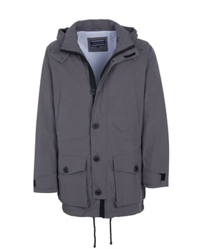 60% Baumwolle, 40% Polyamid; Tommy Hilfiger Jacke; Modell: MW0MW00390 098; Hochwertig verarbeitet; Weicher Baumwollmix; Kapuze mit Kordelzug; Verschluss: Knöpfe, zwei Einschubtaschen; Normale Passform; Tommy Hilfiger Logo-Details