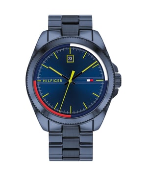 Diese Tommy Hilfiger Riley Analog Uhr für  Herren ist das perfekte Accessoire zum tragen oder verschenken. Ihr Blau 44 mm Rund Gehäuse kombiniert mit dem bequemen Blau Armband aus  Edelstahl garantiert, dass Sie diese atemberaubende Uhr kompromisslos genießen werden. Angetrieben von einem hochwertigen Quarz Uhrwerk und wasserdicht bis 5 bars, läuft Ihre Uhr stets weiter. Diese Uhr ist für jeden Anlass geeignet, egal ob bei der Arbeit, Freizeit oder beim Bankett und so weiter  -Diese Analog Uhr verfügt über eine Kalenderfunktion: Datum Diese hochwertige Uhr hat ein Blau Edelstahl Band ( 21 cm Länge und 21 mm Breite) mit einer Faltschließe mit Druckverschluss Gehäusedurchmesser: 44 mm,Gehäuse Höhe: 11 mm, Gehäusefarbe: Blau Zifferblattfarbe: Blau