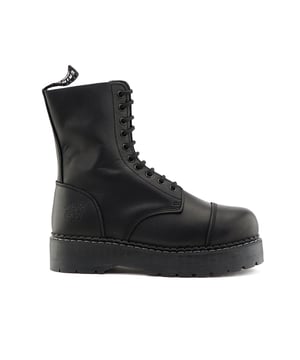 The Bulldog ACS by Grinders is a robust and stylish update to the classic derby boot, offering both durability and comfort for demanding conditions. This 10-eyelet derby boot features a secure lace system and a steel toe cap certified to EN ISO 20345:2011 SB standards, ensuring high-level protection. The boot is constructed with Goodyear welted leather uppers, providing exceptional resilience and a refined look. Extra thick soles enhance durability and shock absorption, while Grinders’ Air Cushioned Soles (ACS) deliver superior comfort and support. Designed for long-lasting wear, the Bulldog ACS combines practicality with a sleek, modern aesthetic. 10 Eyelet Derby Boots, Steel Toe (EN ISO 20345:2011 SB Certified), Goodyear Welted, Extra Thick Soles, Grinders’ Air Cushioned Soles (ACS), Leather Uppers
