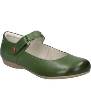 Mit dem Wissen aus 5 Generationen wählt JOSEF SEIBEL Materialien und Funktionalitäten sorgsam aus. Für diesen Schuh verwenden wir strapazierfähiges Nappa-Leder. Der Klettverschluss bietet einen guten Halt und einen problemlosen Einstieg in den Schuh. Dieses Modell bietet aufgrund der Fertigungsart AGO eine langanhaltende Passformstabilität. Weite G ist perfekt für alle normale Füße. Besonders in der Freizeit – mit unserem leichten Begleiter gehst Du Deinen Weg!