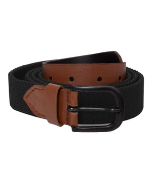 Enzo Jeans Smart Casual Gürtel aus elastischem Segeltuch

Gebürstete bleifreie Messingschnalle

Vollnarbige PU-Zapfen und Halterung

Dehnbar bis zu 15 Zoll

Gürtelbreite ist 1" (2,5 cm)

Erhältlich in Marine, Schwarz, Khaki und Stein

Sehr gute Qualität Kann für Jeans, Hosen, Chinos und lässig verwendet werden