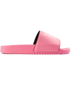 Ervaar koel comfort en stijl met de Hugo Timein herensandalen. Deze slippers hebben een strak roze bovenwerk en een gedempte EVA-zool en zijn perfect voor een moderne en actieve levensstijl. Ideaal voor strand of zwembad, tuinfeesten, sportschool of stedelijke ontmoetingsplaatsen, Hugo Timein combineert designervibes met comfort, zodat uw voeten genieten van luxe en functionaliteit, waar u ook gaat.