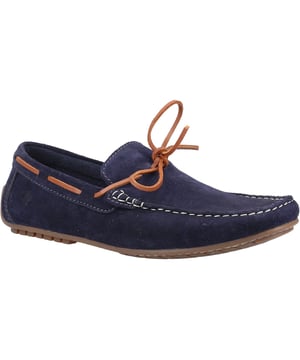 Gefertigt aus wasserabweisendem Wildleder Ober; Die Reuben Bootsschuh ist ein Muss in dieser Sommersaison haben. Mit seiner einfachen auf aus Stil zusätzlich zu seiner Kissen Komfort Einlegesohle, ist dies sicher eine große Bereicherung für Ihre Sommergarderobe sein.