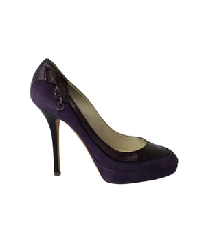 VINTAGE, RRP AS NEW
You'll love the way these purple Dior pumps look on your feet. They are crafted from high quality suede and feature covered toes, metallic leather trims, comfortable leather-lined insoles, platforms, and 12 cm heels. Wear it with a black midi dress and a minimalist clutch for a classy evening look.
*Item comes with box and dust bag

Dior High Heel Metallic Pumps in Purple Suede
Material: Suede
Color: Purple
Size: EU35.5/US5.5/UK2.5
Condition: Good
Sign of wear: Heavy wear on soles; Few marks on exterior surface
SKU: 215600