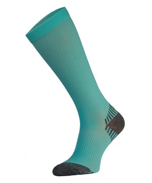 Comodo 1 Pack Long Running Compression SocksComodo have been providing high-quality socks for men and women since 1996. They sell a range of socks for hiking, cycling, hunting, skiing, and other outdoor events.These long running compressions socks are tailored towards health and performance-related benefits. They are made with strong elastic threading which applies gradual compression to the muscles, increasing circulation, and boosting oxygen.Take the edge off your feet with these cushioned sole socks that reducing chafing and blisters. These socks can be worn after a run to aid muscle regeneration and promote short recovery times.These socks are available in sizes 3- 11 UK and suitable for both, men and women. They are made from 80% Polyamide Microfibre, 10% Polypropylene, 10% Elastane and are machine washable at 30. Extra Product Details  - Sizes 3-11 UK - 1 Pair - Compression socks - Prevents Injury - Machine Washable - Knee Length - Unisex