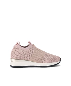 The Carvela Janeiro2 trainer features a pale pink knitted upper in a low top sock-style. There is a pink crystal embellishment across the toe with gold Icon C metal stud. This product features All Day Long Technology.