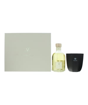 The Dr. Vranjes Firenze Ambra Diffuser is a luxurious home fragrance designed to envelop your space in a warm, sophisticated aroma. Presented in a beautifully crafted glass bottle, this diffuser combines elegance with high-performance scent diffusion. The fragrance features a rich and complex blend of amber, resins, and subtle spices, creating an inviting and opulent atmosphere. The scent profile is both warm and sensual, evoking a sense of comfort and elegance that enhances any room. The Dr. Vranjes Firenze Ambra Onyx Candle (500g) is a luxurious scented candle that epitomizes Italian craftsmanship and elegance. The rich and sophisticated fragrance of Ambra Onyx is a warm, inviting blend of amber, oriental spices, and exotic woods, creating an atmosphere of relaxation and opulence. Perfect for adding a touch of luxury to any space, this candle offers a sensory experience that soothes and uplifts, making it a perfect gift or indulgence for oneself.