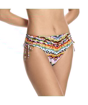 Braguita alta bikini de la marca ORY. 
La colección de baño de Ory está diseñada para mujeres reales, seguras de sí mismas, con formas y que saben lo que quieren. Femeninas.

Corte básico de braguita completamente forrada y pierna escotada multicolor. 
Cinturilla elástica.
Forro interior a tono.
Costura vistas a tono..
Laterales del bikini con cuerdas para regular.
Tejido de vanguardia con un alto poder moldeador, con una alta resistencia al cloro, cremas y aceites bronceadores y excelentes propiedades de absorción de la humedad.
 Composición: Forro exterior: 80% Poliamida, 20% Elastano; Forro interior: 84% Poliéster, 16% Elastano.
 Cuidados:
Lavar a mano.
No usar lejía.
No permite el uso de secadora. 
No permito el uso de plancha.
No retorcer para escurrir.