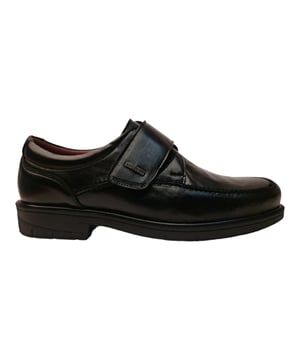 Zapato de piel con cierre de velcro, detalles de costuras en su lateral y empeine, posibilidad de extraer la suela. Cuenta con una cómoda suela de gel y una planta antideslizante