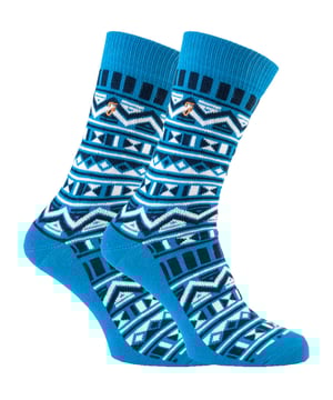 Calcetines de vestir para hombre Farah Vintage de patrón azteca – pack de 2

Tus calcetines pueden decir mucho sobre tu carácter; unos calcetines llamativos como estos de patrón azteca vintage de Farah te harán lucir seguro y alegrarán cualquier traje que lleves puesto en el futuro. Estos calcetines son ricos en algodón, con una composición de 73% algodón, lo que significa que son suaves al tacto. Tienen el icónico 'F' de Farah bordado en ellos. Todos los estilos presentan un patrón azteca. Cualquiera que busque un par de calcetines a la moda y cómodos en un solo paquete los encontrará en este pack. 

Estos calcetines se venden en un paquete de 2 y están disponibles en 3 estilos: cobalto, sol y marino. Son de talla 6-11 UK, 7-12 US, 39-45 EUR y están hechos de 73% algodón, 26% poliamida y 1% elastano. Se pueden lavar a máquina de forma segura.