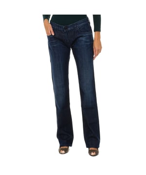 Lange jeans.
 Riem met riemlussen.
 Rits- en knoopsluiting aan de voorkant.
 Twee voorzakken en minizak.
 Twee zakken op de achterkant met het metallic logo.
 Uitlopend model.
 Bijpassende naden.
 Samenstelling: 98% Katoen, 2% Elastaan
 Onderhoud:
Wasvoorschriften:
 - Maximaal wassen op 30ºC.
 - Strijken op gemiddelde temperatuur, max. 110 ° C.
 - Je kunt een droger gebruiken.
 - Gebruik geen bleekmiddel.
 - Kan niet chemisch gereinigd worden.