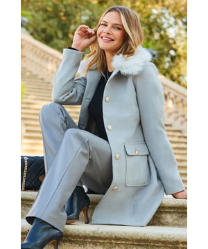 There's nothing like that new coat feeling
Chic tailored cut
Super-soft faux fur collar ups the cosy factor
Military-inspired buttons add polish
Statement patch pocket detail
It'll go with work and weekend looks
