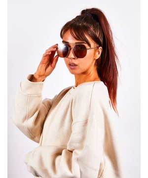 Frame Colour: Gold
Lens Colour:Brown
Frame Material: Metal
One Size
FDA Approved
UV 400 PROTECTION IN ACCORDANCE WITH 89/686/EEC BS EN ISO 123-1:2013
SKU: SG2309906