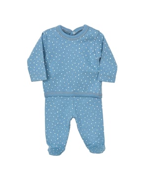 Baby set Babidu.
 Color blue
 Long sleeve and long pants set.
 Round neck with ribbed finish.
 Seams seen in tone.

 Composition: 100% Cotton

 Wash at maximum temperature 40º
 -Do not use bleach
 -Support iron
 -Tumble dry low
 Composition: 100% cotton
 Care:
Wash at maximum temperature 40º
 -Do not use bleach
 -Accepts iron
 -Dry at low temperature