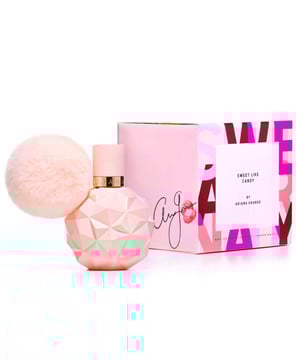 Indulge in the irresistible new fragrance from Ariana Grande that surprises with candy sweet delight A luscious burst of sugarfrosted Blackberry and juicy Italian Bergamot sparkle with delicious addiction while velvety layers of Creme de Cassis fluffy Marshmallow and sexy Vanilla blend together to leave a sexy trail.
