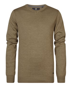 Einfarbiger Feinstrickpullover mit V-Ausschnitt. Dieser Pullover ist in verschiedenen Farben erhältlich. Du schwankst zwischen zwei Größen? Nimm die größere Größe! FeinstrickpulloverV-AusschnittNormale Passform50 % Baumwolle, 50 % Acryl