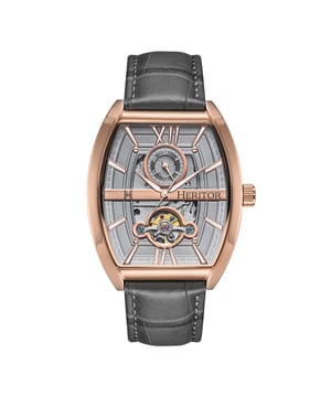 <ul><li>Caja de acero inoxidable 316L de calidad quirúrgica</li><li>Movimiento automático enjoyado</li><li>Rodamientos de joyas: 21 joyas</li><li>Reserva de marcha de 36 horas</li ><li>Latidos por hora (BPH): 21600/hora</li><li>Cristal mineral recubierto de zafiro</li><li>Esfera semiesqueleto</li><li>Fondo de observación para ver el movimiento< /li><li>Corona con logotipo grabado</li><li>Correa de piel auténtica con relieve de cocodrilo</li><li>Cierre de acero inoxidable con logotipo grabado</li><li>Agujas luminosas</li>< li>Marcadores luminosos</li><li>Subesfera de 24 horas</li><li>Ancho de caja de 38 mm</li><li>Resistencia al agua 5 ATM</li> </ul>