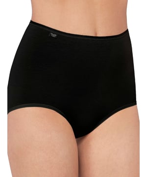 Sloggi 24/7 Cotton Maxi brief. With wider side parts, a high waistline and flat seams. Product is made of 96% Cotton, 4% Elastane and is machine washable.