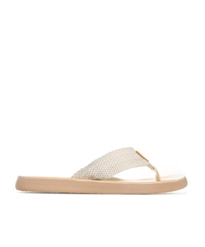 Rocket Dog Adios teenslippers voor dames, crèmekleur.<br /><br />- Comfortabele en casual teenslippers.<br />- Instapmodel.<br />- Zacht geweven bandje.<br />- Zachte stof tussen de tenen.<br />- VOORGEVORMD EVA-flatformvoetbed. Getextureerde buitenzool.<br /><br />- Rocket Dog-merklogo op het voorste bandje en het voetbed.<br />- Bovenwerk van textiel Synthetische zool. <br />- Ref: ADIOSWB