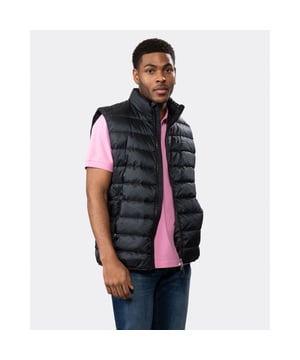 Crafted in a lightweight recycled polyester with a water-repellent finish, this Light Down Vest adds a perfect layer of warmth when the temperatures suddenly drop. With a length that falls slightly above the hips, interior zip and patch pockets and its straight channel quilting, this vest is a must-have for cooler mornings or evenings out after sundown.
Regular fit  Printed logo at chest  Water-repellent  Fully lined
Shell - Recycled Polyester 100%, Lining - Recycled Polyester 100%, Padding - Down 90%, Feathers 10%
7006299