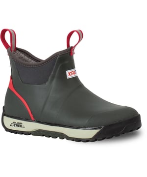 The ADB ICE was designed to work on wet ice while simultaneously being able to transition to other wet surfaces. This new boot features Glacier Trek Pro, our proprietary ice gripping compound paired with an SRC rated slip-resistant rubber.