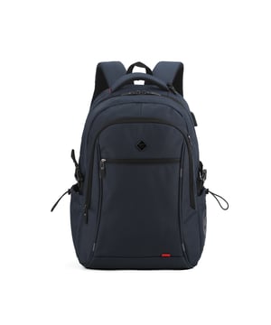Mochila unisex. El cierre es con cremallera. Los bolsillos internos son bolsillos multifuncionales. Los bolsillos exteriores son dos frontales con cremallera y dos laterales abiertos. Falta la correa para el hombro. El asa es de tela. Hay un compartimento interno. El material exterior es poliéster. Internamente está forrado en poliéster. Medidas: 34x16x48 cm. Producto de moda