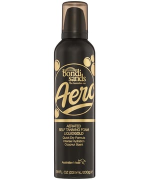 Experience the next generation in self tan with Bondi Sands Aero Liquid Gold, an aerated self tanning foam. Enriched with Argan Oil and infused with the scent of coconut, this ultra lightweight aerosol foam will develop into a golden Australian tan that is conveniently touch dry in seconds and requires no wash off. Quick Dry Formula No wash off required Contains Argan Oil for intense hydration Long lasting colour Dual action tanning actives Coconut scent Perfect for those seeking a natural, golden glow. Suitable for all complexions.