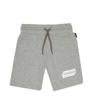 Junior Napapijri Kitik Jog Shorts in grey.- Adjustable waist and drawstring fastening.- Side pockets.- Printed detail.- Regular fit.- 100% Cotton.- Ref: NP0A4HTD1601