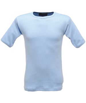 65% Polyester, 35% Baumwolle. Leicht gebürstet für maximalen Komfort. Mit kurzen Ärmeln. Größe - Brustumfang S 37-38, M - 39-40, L - 41-42, XL - 43-44, XXL - 46-48. Stoff Polycotton Gewicht 220gsm
