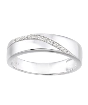 Oro amarillo de 9 quilates (375): 2,94 g; # Diamante: 0.05ct