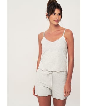 Gestreiftes Pyjama-Set mit Trägern
-------------------------------------------------------------------
Stellen Sie sich unser trendiges gestreiftes Pyjama-Set mit Trägern vor - die perfekte Kombination aus Komfort und Stil für Ihre Loungewear-Kollektion. Dieses vielseitige Pyjama-Set mit modischen Streifen und verstellbaren Trägern für eine individuelle Passform sorgt für einen entspannten und dennoch schicken Look. Das Set ist aus hochwertigen Materialien gefertigt und garantiert ein weiches und kuscheliges Tragegefühl, ideal zum Faulenzen oder für eine angenehme Nachtruhe. Verschönern Sie Ihre entspannenden Momente mit dem zeitlosen Design und der tadellosen Qualität unseres gestreiften Pyjama-Sets mit Trägern, das jetzt in unserem E-Commerce-Shop erhältlich ist.
-------------------------------------------------------------------
Artikel Punkte:

* Trendy Style: Bleiben Sie trendy mit diesem schicken gestreiften Pyjama-Set.
* Verstellbare Träger: Stellen Sie die Passform für Ihren gewünschten Komfort ein.
* Weich und gemütlich: Hergestellt aus hochwertigen Materialien für ein luxuriöses Gefühl.
* Vielseitig tragbar: Perfekt zum Faulenzen, als Nachtwäsche oder zum Ausgehen.
* Langlebige Qualität: Entwickelt, um lange zu halten und regelmäßigen Gebrauch und Waschen zu widerstehen.
-------------------------------------------------------------------
Qualität und Verwendung:

* Hochwertige Materialien: Erleben Sie die Weichheit und Langlebigkeit unseres hochwertigen Materials.
* Bequemer Liegekomfort: Gönnen Sie sich die ultimative Entspannung in Ihrer Freizeit.
* Erholsame Nachtwäsche: Genießen Sie eine ruhige Nachtruhe mit diesem gemütlichen Pyjama-Set.
* Modisches Outfit: Tragen Sie es als stilvolles Ensemble für lässige Ausflüge.
* Langlebige Haltbarkeit: Das Set ist so konzipiert, dass es auch nach mehreren Wäschen seine Qualität beibehält.
-------------------------------------------------------------------
Design-Highlights:

* Gestreiftes Muster: Umfassen Sie ein klassisches und modisches gestreiftes Design.
* Verstellbare Träger: Passen Sie die Passform nach Ihrem Geschmack an und sorgen Sie für einen modischen Touch.
-------------------------------------------------------------------
Waschanleitung:

* Maschinenwäsche in kaltem Wasser für einfache und bequeme Reinigung.
* Verwenden Sie ein mildes Waschmittel, um die Weichheit und Farbechtheit des Stoffes zu erhalten.
* Waschen Sie mit ähnlichen Farben, um das Streifenmuster des Sets zu erhalten.
* Vermeiden Sie die Verwendung von Bleichmitteln oder scharfen Chemikalien, die den Stoff beschädigen können.
* Lufttrocknen oder bei niedriger Temperatur trocknen, um die Weichheit und Form des Sets zu erhalten.