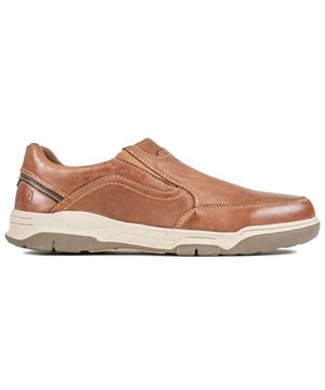 De Fletcher herenschoen is een allround loafer van Hush Puppies. Gemaakt van gewaxt leer en voorzien van een gewatteerde kraag. stiksels aan de bovenkant. merklogo in reliëf en een voetbed van traagschuim. dit is je perfecte comfy garderobe essential.