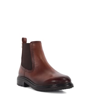 It's all about Perception, our comfy and cool low heel Chelsea boots. This slip-on style has been designed with a round toe, elasticated inserts and a handy pull tab. Made from premium leather, they're the perfect transitional style to walk through this season into the next.