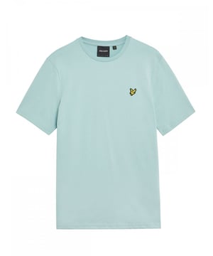 Plain T-Shirt
The Lyle & Scott men's Plain T-Shirt is an essential addition to your wardrobe. Lightweight and made from 100% cotton, this T-Shirt can be worn on both casual and smart occasions.   

SHELL 100% COTTON  
DO NOT BLEACH
MACHINE WASH COLD - 30 DEGREES
WASH INSIDE OUT WITH SIMILAR COLOURS
WASH WITH COLOUR CARE DETERGENT

TS400VOG