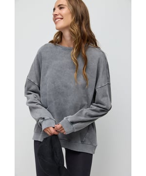 Nomatter-What bietet eine Kollektion für starke, einzigartige und stilbewusste Frauen. Hochwertige Stoffe und moderne Designs vereinen Komfort und Eleganz für jeden Anlass. Ob Alltag oder besondere Events – unsere Liebe zum Detail macht den Unterschied. Entdecken Sie zeitlose Ästhetik mit femininen Akzenten und heben Sie Ihren Stil auf ein neues Level. Mit "Nomatter-What" finden Sie die perfekte Kombination aus Ausdrucksstärke und Eleganz.