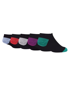 Wild Feet is een goede keuze als je op zoek bent naar zowel kwaliteit als grappig kleuren voor je voeten. Als je op zoek bent naar een betere sneaker sok met een vleugje kleur op de hiel en tenen, dan zijn dit de ideale paar voor jou! Met 5 gedurfde kleuren per verpakking heb je keuze te over wanneer komt bij het selecteren van je sokken voor die ochtendrun of dagje uit in de zon. Ze zijn ook gemaakt van een rijke viscose van bamboe-materiaal waardoor ze zeer ademend zijn en enkele van de zachtste sokken die je ooit zult dragen! Deze sokken zijn goed voor dagelijks gebruik, maar nog beter voor buitenactiviteiten en dat dagelijkse joggen. Ze zijn ook super ademend, waardoor ze ideaal zijn voor de zomermaanden. Ze kunnen zelfs een geweldig cadeau zijn voor iemand van wie je weet dat die extra comfort in hardloopschoenen nodig heeft. Wild Feet is een reeks sokken met coole ontwerpen, gedurfde kleuren en eigenzinnige kreten - van mopshonden en pinguïns tot leeuwen en lama's! Kies uit een reeks stijlen voor heren en dames, van enkelsokken tot sneakersokken. Er zijn zelfs enkele sportieve stijlen beschikbaar! Er zijn 4 variaties om uit te kiezen met 5 hiel- en teenkleuren per verpakking. Ze zijn verkrijgbaar in één maat heren 39-45 EU, zijn gemaakt van 70% viscose bamboe 28% polyester 2% elastaan ​​en zijn machinewasbaar.
