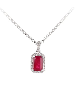 18K (750) witgoud: 1,25 gram; # Diamant: 0,05 ct; # Robijn: 0,6 ct