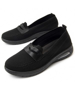 Sneaker für Frauen. Bequeme Passform. Gepolsterte Innensohle. Rutschfeste Sohle. Verstärkte Nähte. Hergestellt von anderen Marken für unsere Marke.