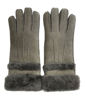 Experimente una calidez lujosa y una elegancia atemporal con los guantes de piel de oveja súper suaves para mujer de Infinity. Fabricados con piel de oveja de primera calidad, estos guantes brindan una suavidad y comodidad inigualables, envolviendo sus manos en una calidez acogedora. Los detalles de puntadas refinadas agregan un toque sutil de sofisticación, lo que los convierte en un accesorio versátil para cualquier ocasión. Disponibles en una gama de colores clásicos, estos guantes complementan a la perfección su guardarropa y realzan su estilo. Con múltiples tamaños para elegir, encontrará el ajuste perfecto para máxima comodidad y flexibilidad. Combinando la artesanía tradicional con la funcionalidad moderna, los guantes de piel de oveja súper suaves para mujer de Infinity garantizan tanto protección como estilo, para que pueda salir con confianza, sabiendo que está usando los guantes de la mejor calidad. Tamaño y ajuste Estos guantes pueden sentirse ajustados al principio, pero con unas pocas horas de uso, la piel de cordero se estirará naturalmente y se adaptará a su ajuste único.