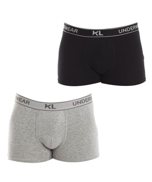 Pack-2 Boxers Kisses&Love.
Cinturilla de goma elástica con el nombre de la marca bordado.
Tejido transpirable.
Frontal anatómico con capacidad de sujetar sin apretar.
Costuras vistas a tono.
 Composición: 95% Algodón, 5% Elastano
 Cuidados:
Lavar a temperatura máxima 30º.
Secar a temperatura baja.
No usar lejía.
No planchar.
No lavar en seco.