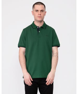 A GANT staple for any preppy wardrobe. Designed for a regular fit, this polo shirt strays away from classic detailing by having a honeycomb textured design at the collar and cuffs with subtle yarn-dyed stripes. Other design features include short sleeves, side hem slits, a two-button placket and a GANT logo embroidered at the chest. 

Regular fit
Short sleeves
Honeycomb textured collar and cuffs
Stripe detailing
Side hem slits
GANT logo embroidered at chest

 Cotton 54%, Polyester 46% 

2062028
 
 